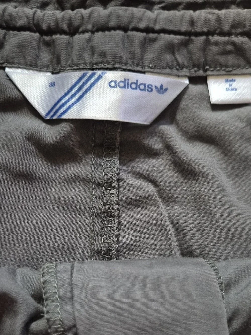 Rare adidas Men's Charcoal Drawstring Athletic Shorts Sz 38